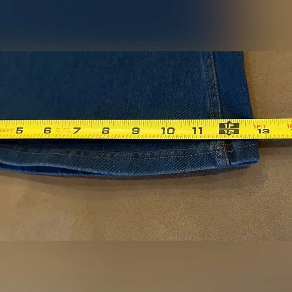 HALARA Women's stretchy flare Jeans. Size med/petite (26-27) - Picture 6 of 11